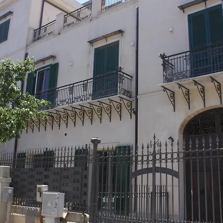 La Terrazza Su Dante 4* Παλέρμο