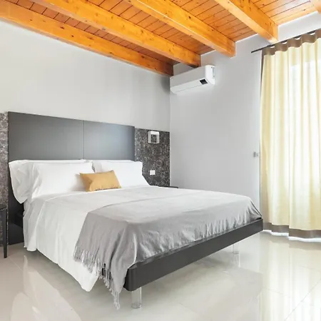 La Terrazza Su Dante 4*