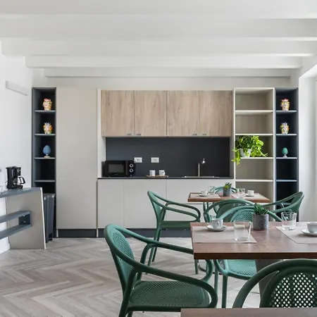 La Terrazza Su Dante Πανσιόν